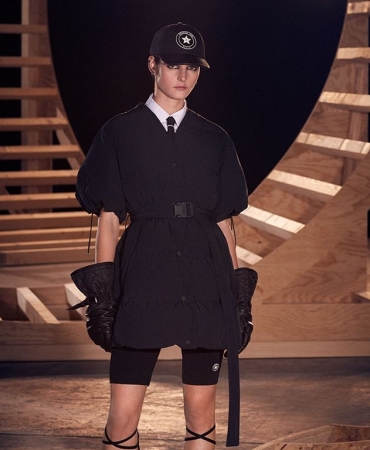 Dior празднует сильных женщин в коллекции Pre-Fall 2022
