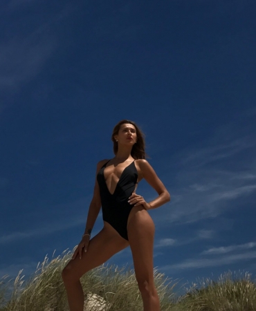 «Фантастична жінка»: TAYANNA презентовала мантру любви и счастья