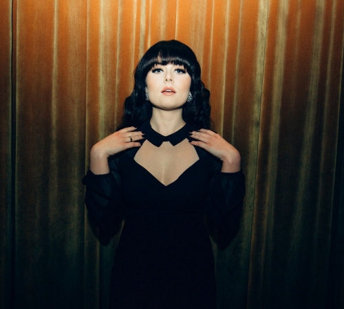 Красотка из прошлого: Протеже Джастина Тимберлейка Айвори Лэйн представила новую песню