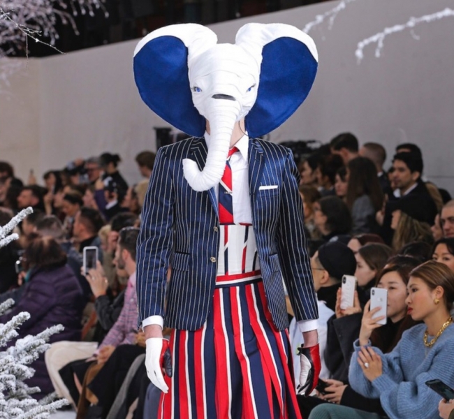 Каждой твари по паре: Thom Browne сделали животных из людей и впервые представил совместную мужскую и женскую коллекцию