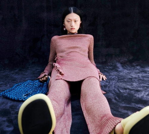 Jil Sander играет с текстурой и формами в коллекции Resort 2022