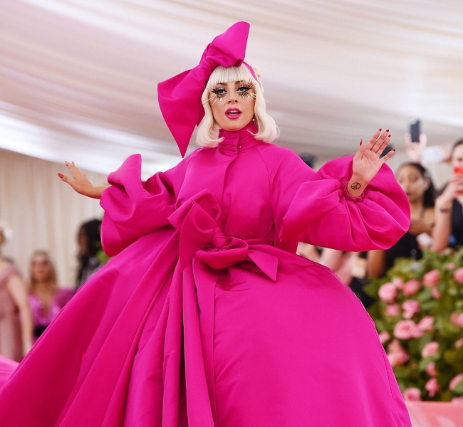 Вам и не снилось: Невероятные наряды звезд на Met Gala 2019