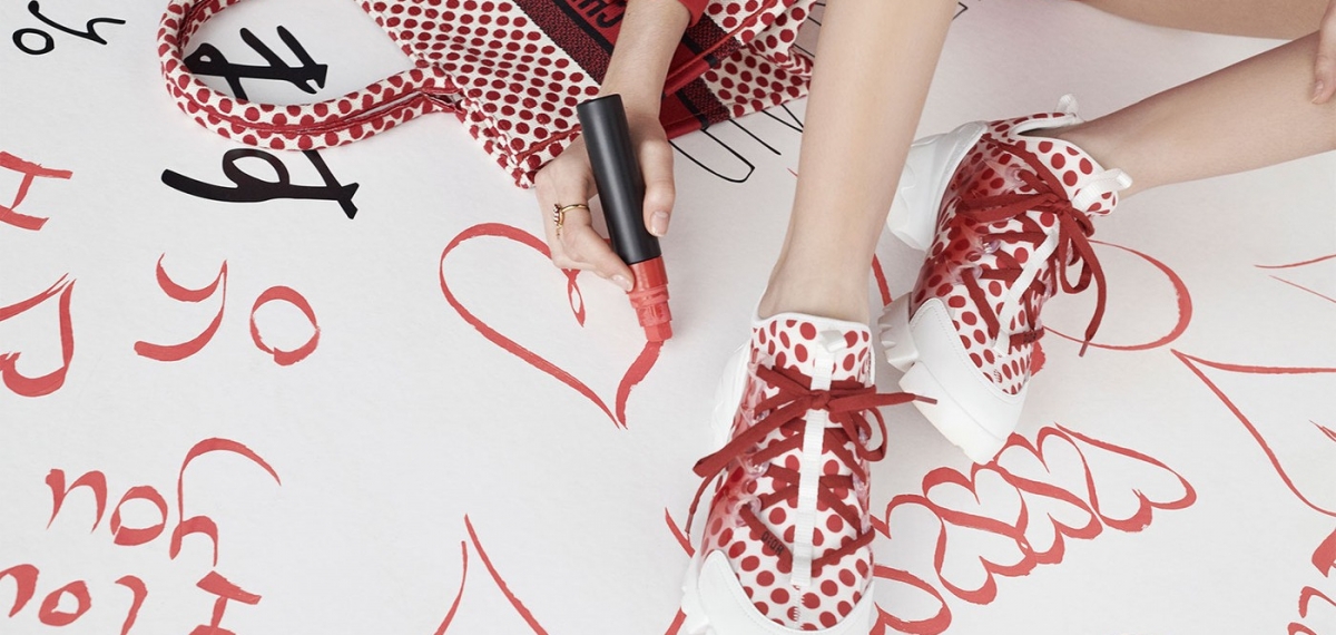 Dior производят «любовь», празднуя китайский День святого Валентина в капсуле Dioramour
