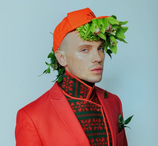 Поп-меньшинства. Часть 1: Constantine уходит в свободное плавание и представляет самостоятельный альбом