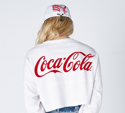 Гавайи и солнечное ретро: Взгляните на последнее сотрудничество Coca-Cola x KITH