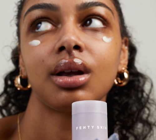 Новий крем-крапля від FENTY SKIN — це ваше рішення для тих темних кіл під очима