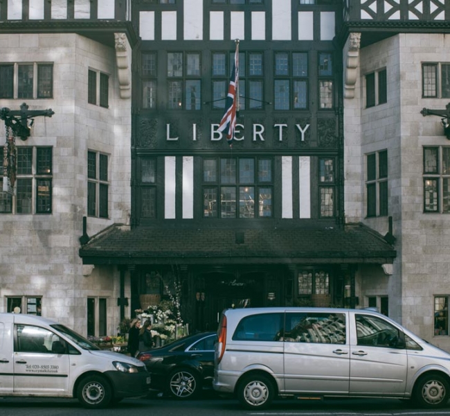 В британском универмаге Liberty London стартовали продажи Lake Studio