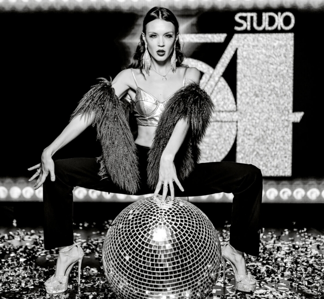 В новогоднюю ночь киевский клуб D.Fleur превратиться в легендарную и эпатажную Studio 54
