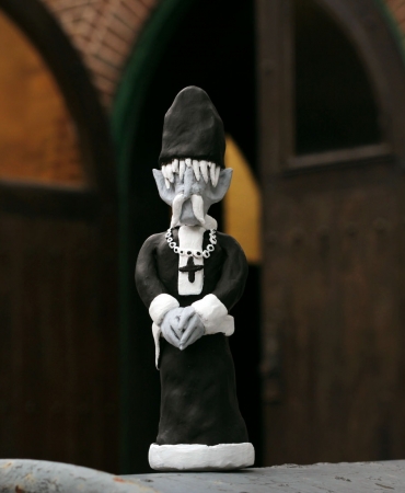 Святость и греховность в анимационном видео на песню ДахиБрахи