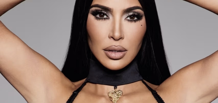 Skims і Veneda Carter об’єдналися для колекції стрейч-атласу: Kim Kardashian – героїня кампанії
