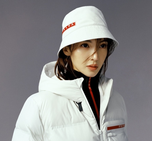 Новые технологии и молодые инфлюенсеры в новом кампейне Prada Linea Rossa