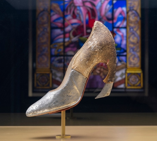 Культовая красная подошва: Взгляд изнутри на красивейшую выставку Christian Louboutin