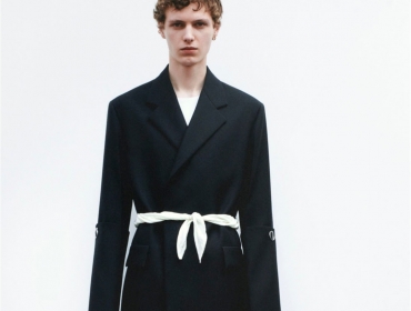 Jil Sander представили одновременно функциональную и утонченную коллекцию мужской одежды SS21