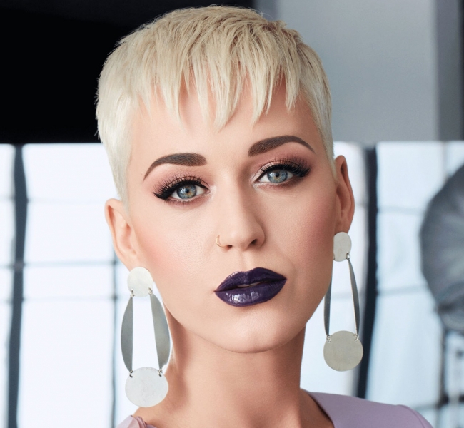 Кэти Перри представила песню из бродвейского мьюзикла