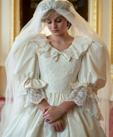 Актриса Клэр Фой из «Короны» рассказала, почему ненавидит сексуальные сцены в кино