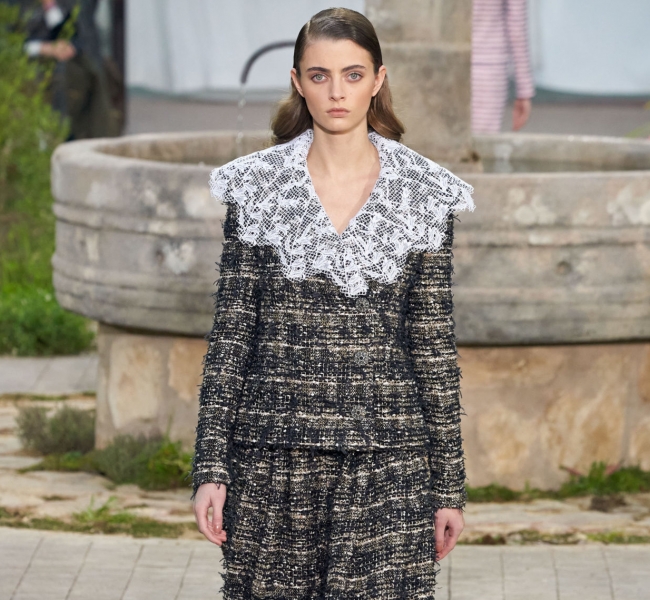 Сама невинность: Chanel посвятили коллекцию монастырю, в котором росла Коко Шанель