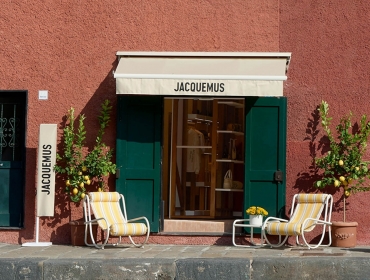 JACQUEMUS приносить тиху розкіш в Італію з Portofino Pop-Up