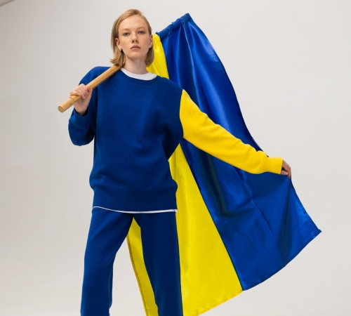 Бренд VIKA ADAMSKAYA випустив патріотичну капсулу BORN IN UKRAINE
