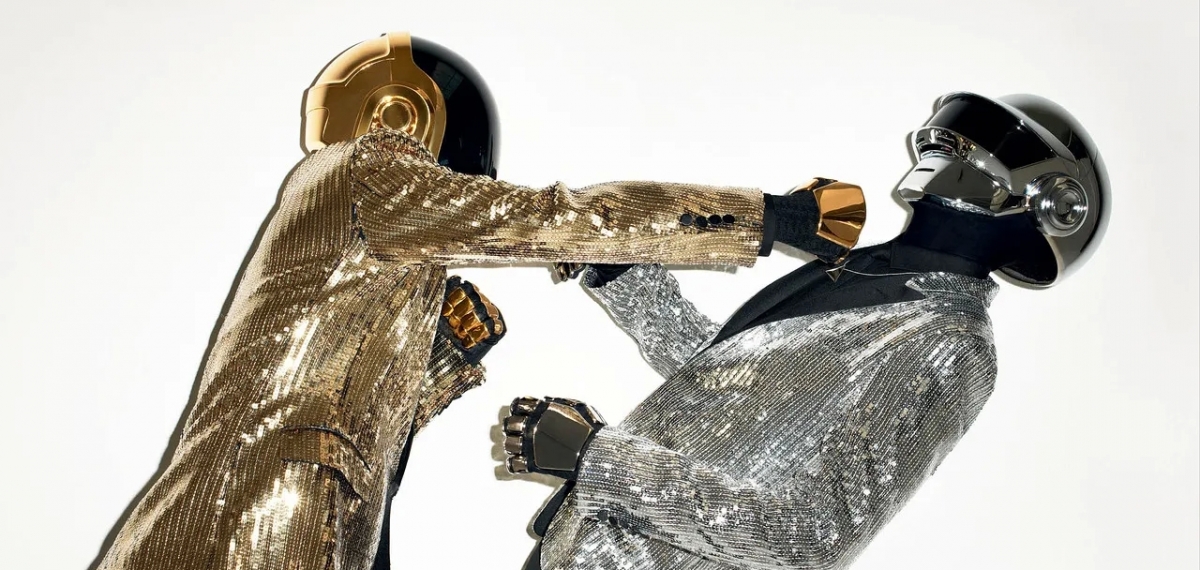 Daft Punk объявили о расколе в трогательном прощальном видео. Вспоминаем их лучшие треки