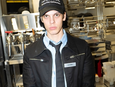 Бренд VAIN перетворює уніформу McDonald's на дизайнерський одяг