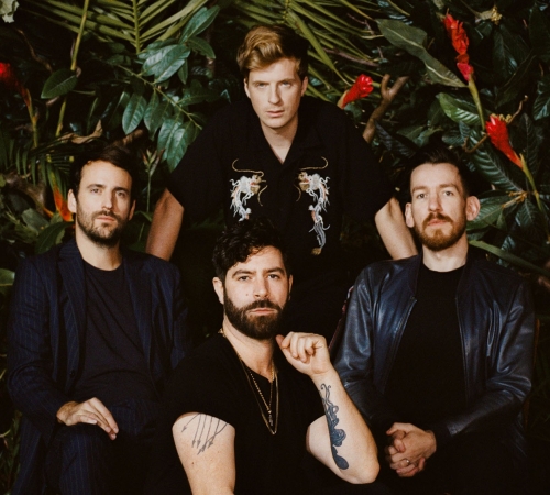 Непонятный, но очень крутой: Foals представили первый за 4 года клип