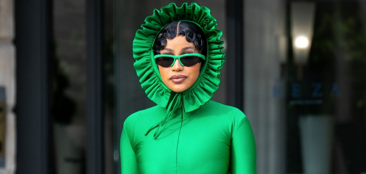 Новая королева гламура: Невероятные образы Cardi B с парижской Недели Моды