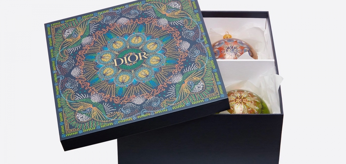 Dior выпустили роскошные рождественские украшения за $ 600