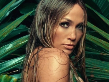 Горячие испанские танцы в новом видео Jennifer Lopez