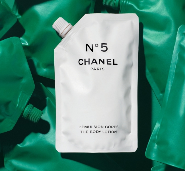 Chanel отмечает 100-летие аромата "№5" выпуском ограниченной коллекции