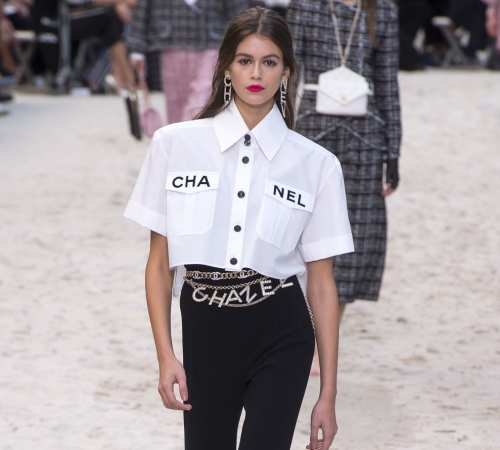 Ветер с моря дул: показ новой коллекции Chanel SS19