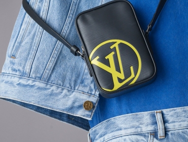Louis Vuitton представил коллекцию мужских аксессуаров с необычным логотипом