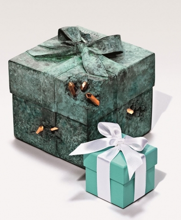 Художник Дэниел Аршам переосмысливает культовую коробочку Tiffany & Co