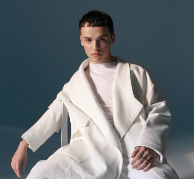 Футуристическое путешествие в новом альбоме WWWAAAVVVEEE - резидента лейбла Vidlik