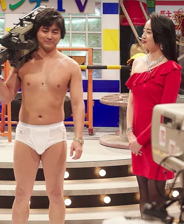 Netflix выпустили полный трейлер «Голого режиссера». И это пушка!