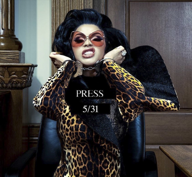 Cardi B выпустила жесткий трек в ответ желтой прессе и назойливым журналистам