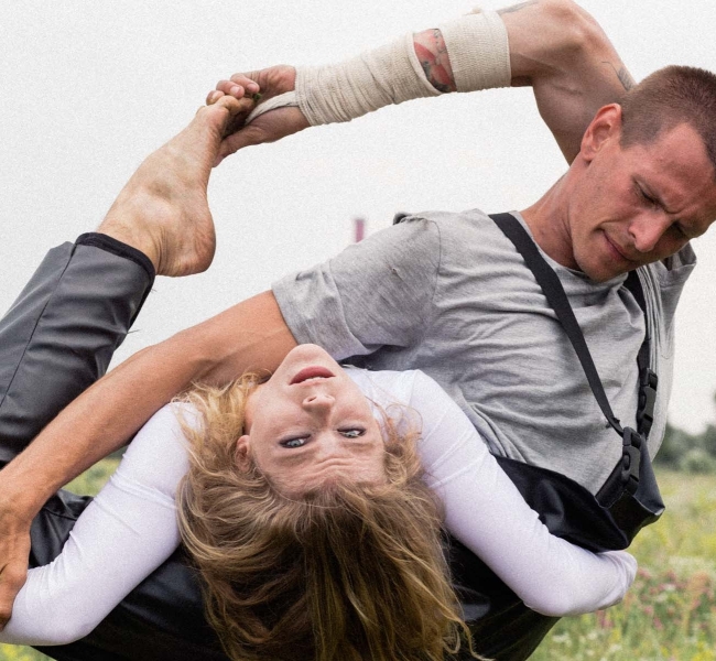 Раёк и все их друзья: премьера клипа с участием Анастасии Пустовит, Анатолия Сачивко и Ангела Ангелова