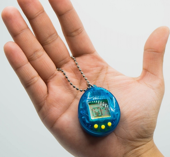 Самая модная игрушка-аксесуар предстоящего года: Tamagotchi с персонажами Pokémon