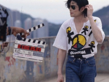 Режиссер оригинала: Спайк Ли представил новую версию культового клипа Майкла Джексона «They Don’t Care About Us»