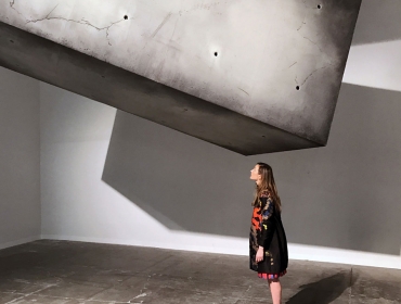 Парящая в воздухе металлическая махина Drifter: Читайте в новой рубрик #Exhibиционизм о современном искусстве