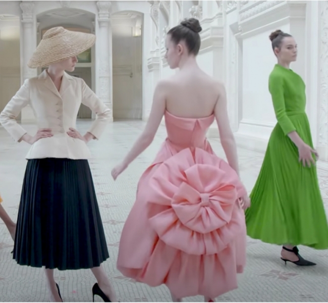 Dior приглашают всех желающих посетить известную выставку истории бренда онлайн