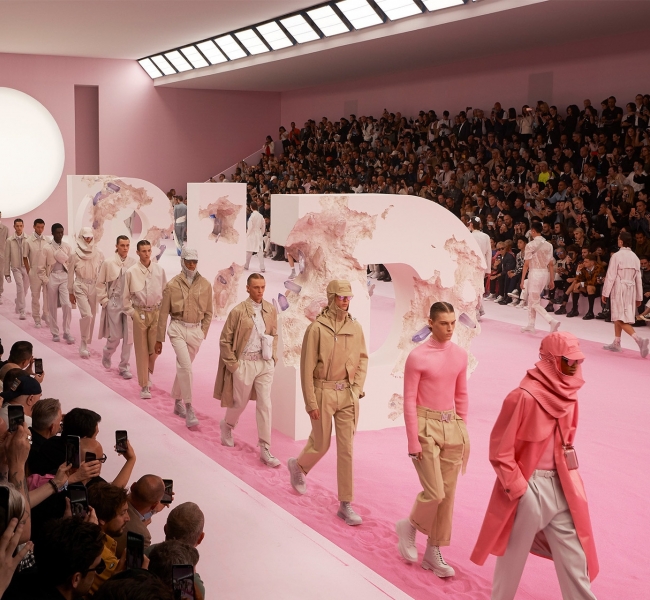 Лучшие мужские образы и главные тренды Paris Fashion Week: Louis Vuitton, Dior, Thom Browne, Jil Sander, CELINE и другие
