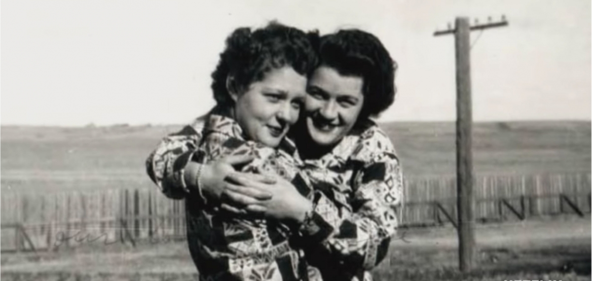 До слёз: Душещипательный документальный фильм о запретной любви двух женщин длинною в жизнь