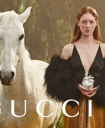 Смотрите сейчас: Gucci запускает первый фильм NFT, вдохновленный недавней коллекцией Aria