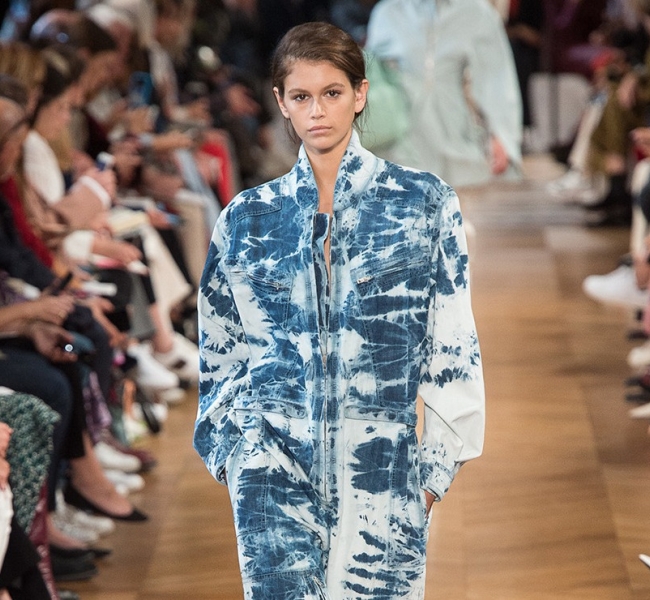 Пастель и tie-dye в новой коллекции Stella McCartney