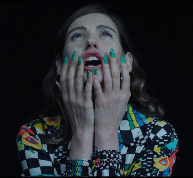 Темная сторона ЛУНЫ: Смотрите новое видео на хит «Сижки»