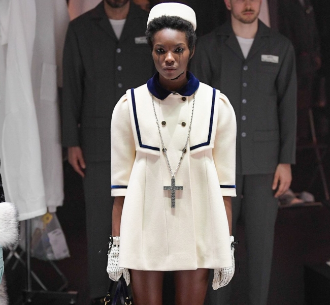 Религия, рабство и ритуалы: Кукольная и мрачная коллекция Gucci FW20