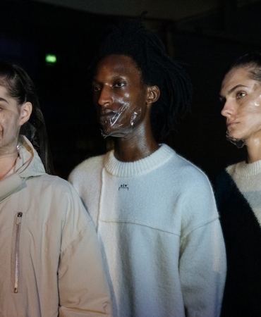 От модных випов до случайных типов: Теперь на London Fashion Week сможет попасть каждый