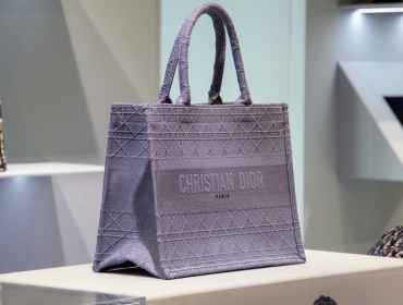 Атмосферные покупки: Dior открывает эксклюзивное Pop-Up пространство в центре Лондона