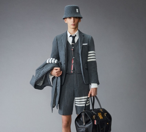 Дружба медведя и лосося: Thom Browne представили милую коллекцию Fall 2021