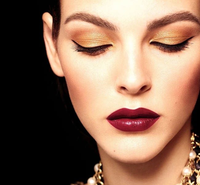 Chanel Beauty черпает вдохновение из культового символа Дома — золотой цепочки